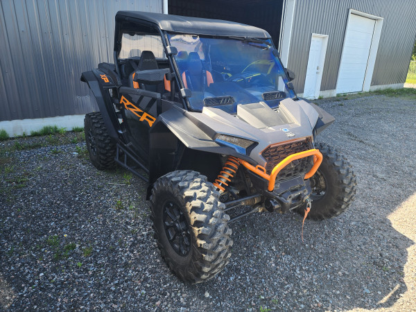 MATTE TITANIUM / ONYX BLACK 2024 Polaris RZR XP 1000
